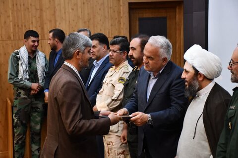 تصاویر/ اختتامیه دوره بصیرتی «یاوران ولایت» در خوی