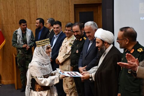 تصاویر/ اختتامیه دوره بصیرتی «یاوران ولایت» در خوی