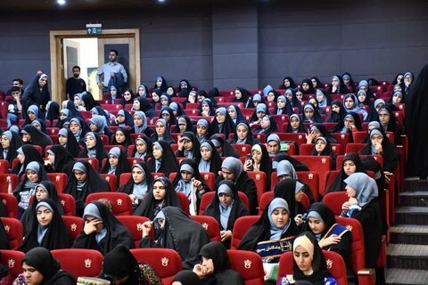 تصاویر/ اختتامیه دوره بصیرتی «یاوران ولایت» در خوی