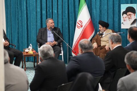 تصاویر/ دیدار رئیس و اعضای کمسیون اقتصادی مجلس با نماینده ولی فقیه در آذربایجان غربی