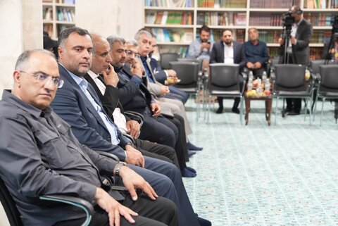 تصاویر/ دیدار رئیس و اعضای کمسیون اقتصادی مجلس با نماینده ولی فقیه در آذربایجان غربی