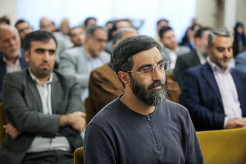 تصاویر/ برگزاری «همایش بزرگ ستایشگران آل‌الله» با حضور ۱۰۰ مداح برجسته کشور