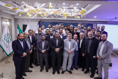 تصاویر/ برگزاری «همایش بزرگ ستایشگران آل‌الله» با حضور ۱۰۰ مداح برجسته کشور