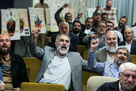 تصاویر/ برگزاری «همایش بزرگ ستایشگران آل‌الله» با حضور ۱۰۰ مداح برجسته کشور