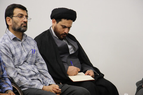 تصاویر/ دیدارمعاونین تهذیب مدارس علمیه با امام جمعه اصفهان