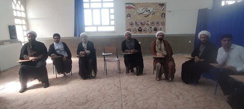 تصاویر جلسه بصیرت افزایی حوزه علمیه استان لرستان