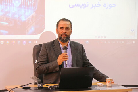 تصاویر/ حوزه/ کارگاه آموزشی هوش مصنوعی در رسانه