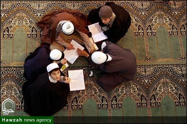 طلبه موفق باید تهذیب، تعلّم و تبلیغ را جدی بگیرد