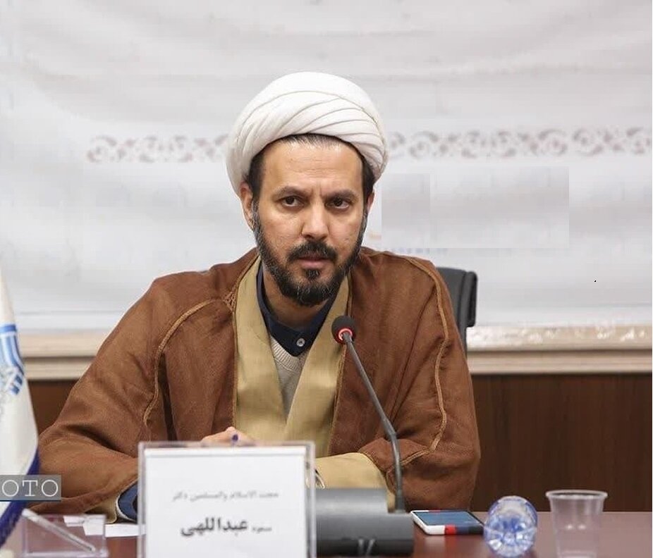 تحول در تبلیغ دینی بدون سواد رسانه‌ای ممکن نیست/ دشمن باورهای جامعه را هدف گرفته است