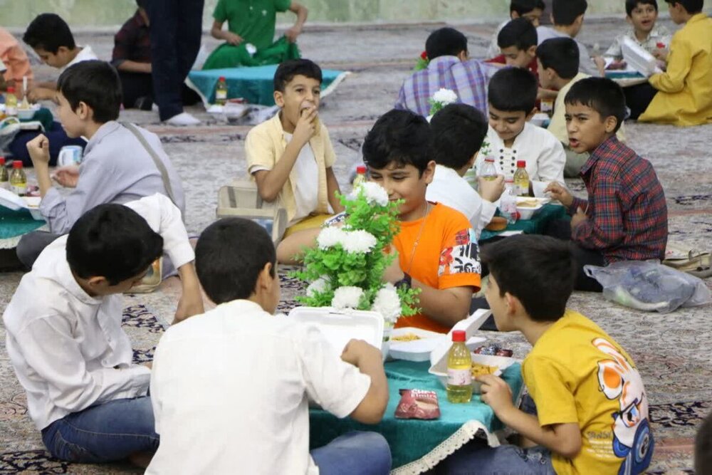 جشن‌های مهمانی اخت‌الرضا سلام‌الله‌علیها در حرم بانوی کرامت