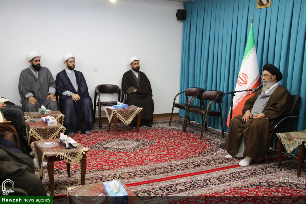 مدیران و اساتید نقش اصلی در تربیت طلاب را بر عهده دارند