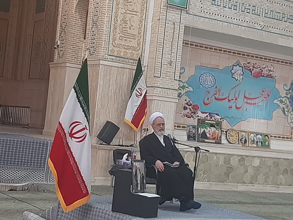 آغاز سال تحصیلی مدارس علمیه میبد با حضور آیتالله اعرافی+ تصاویر