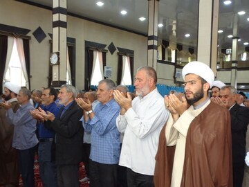 تصاویر/ اقامه نماز جمعه چهاربرج