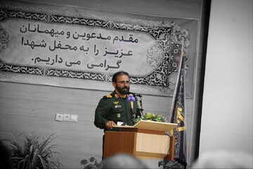 شهدا بالاترین هنرمندان تاریخ هستند که با ایثار جان خود، سربلندی ایران را بیمه کردند