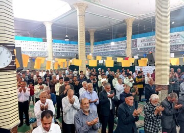 تصاویر/ اقامه نماز جمعه الیگودرز