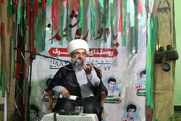 تصاویر/ افتتاحیه فعالیت های بزرگداشت کنگره امام خمینی (ره) و ۶۲۰۰ شهید استان مرکزی در خمین