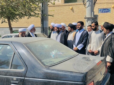 نمائندہ ولی فقیہ ہند کا قم میں مدرسہ شہید ثالث کا دورہ