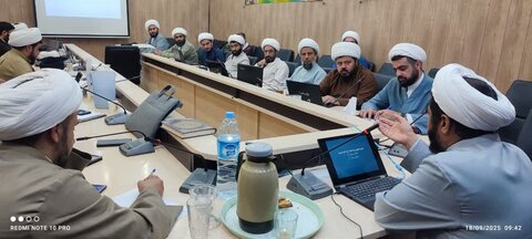 تصاویر/سومین دوره تربیت استاد درس مهارتهای پژوهشی خوزستان برگزار گردید