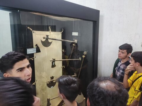 تصاویر/ اردوی زیارتی و علمی چهل نوجوان مسجدی محله حسین آباد ارومیه به قم و مشهد مقدس