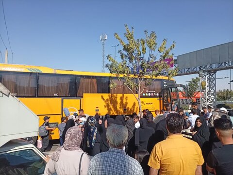 تصاویر/ اردوی زیارتی و علمی چهل نوجوان مسجدی محله حسین آباد ارومیه به قم و مشهد مقدس