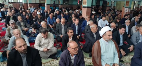 تصاویر/ اقامه نماز جمعه پارس آباد