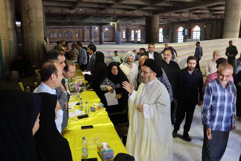 تصاویر اقامه نماز جمعه خرم آباد