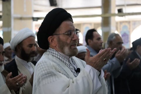 تصاویر اقامه نماز جمعه خرم آباد