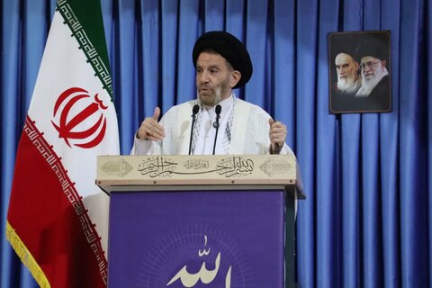 تصاویر اقامه نماز جمعه خرم آباد