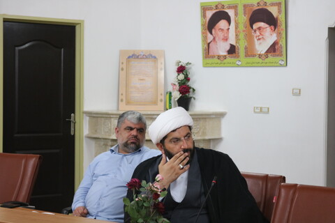تصاویر/ نشست مدیر و کارکنان مدیریت حوزه علمیه استان سمنان با دبیر شورای عالی حوزه های علمیه