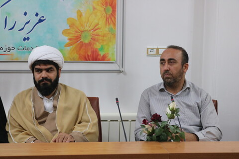 تصاویر/ نشست مدیر و کارکنان مدیریت حوزه علمیه استان سمنان با دبیر شورای عالی حوزه های علمیه