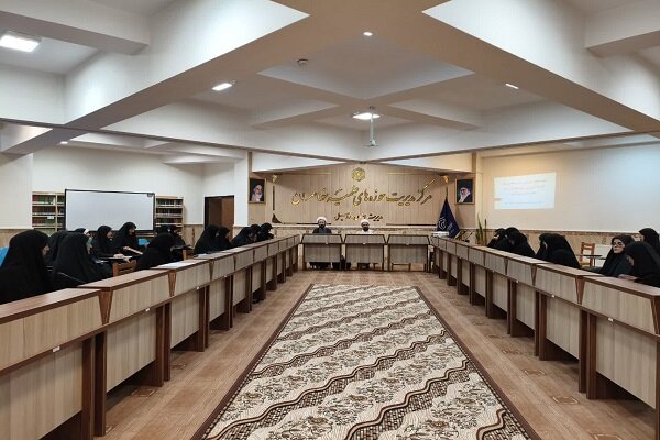 جنگ دشمن با کشورهای مسلمان بر سر اعتقادات است نه مسایل دیگر+عکس