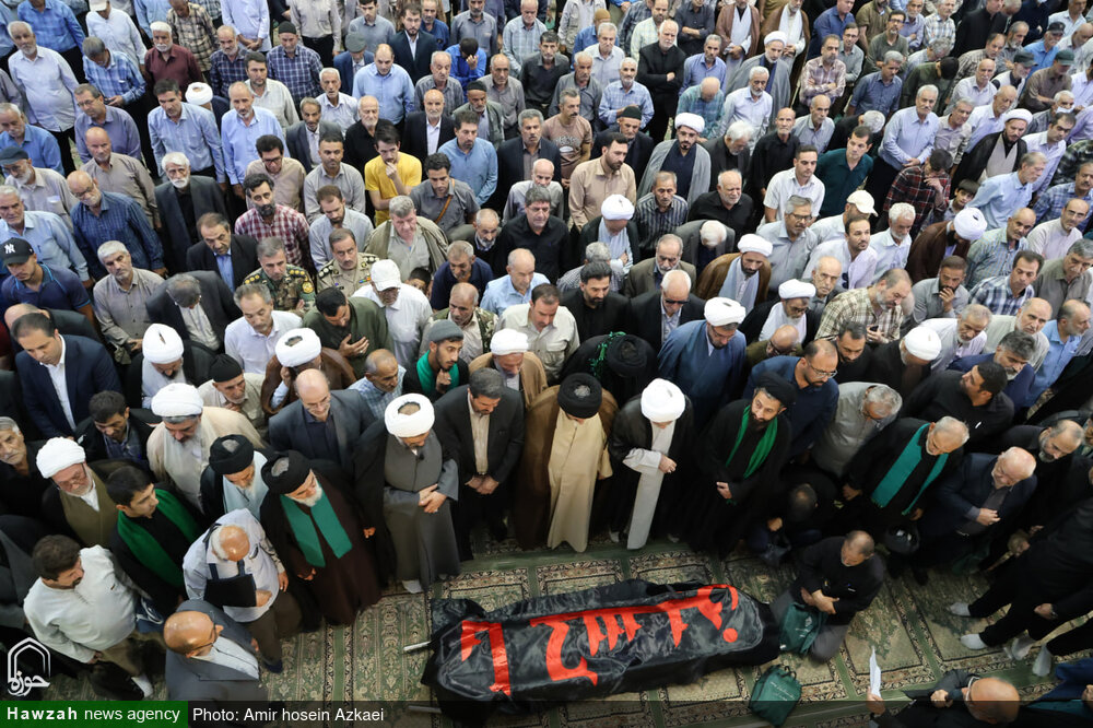 وداع باشکوه مردم همدان با استاد حوزه