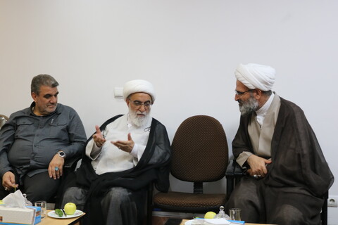 تصاویر/ دیدار نماینده ولی فقیه در استان و استاندار سمنان با دبیر شورای عالی حوزه‌های علمیه