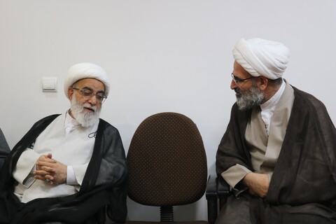 تصاویر/ دیدار نماینده ولی فقیه در استان و استاندار سمنان با دبیر شورای عالی حوزه‌های علمیه