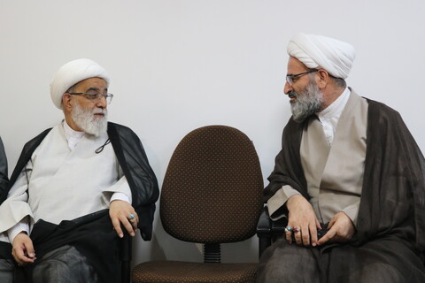 تصاویر/ دیدار نماینده ولی فقیه در استان و استاندار سمنان با دبیر شورای عالی حوزه‌های علمیه