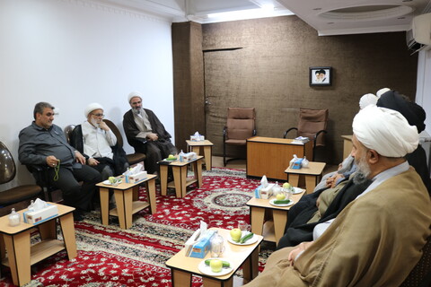 تصاویر/ دیدار نماینده ولی فقیه در استان و استاندار سمنان با دبیر شورای عالی حوزه‌های علمیه