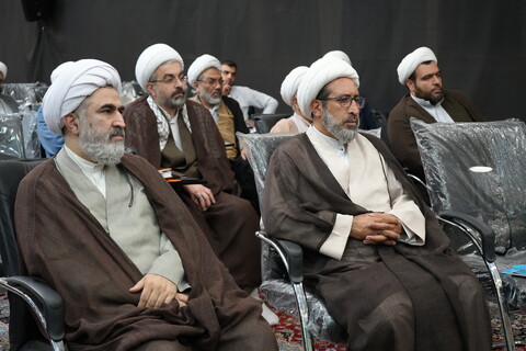 تصاویر / همایش مدیران و مسئولین مدارس حافظین حوزه‌های علمیه