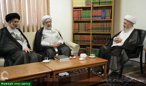 درسی کتب عصر حاضر کے تقاضوں کے مطابق ہوں / طلاب کے لیے آسان اور جامع متون درسی کی ضرورت: آیت اللہ العظمیٰ سبحانی