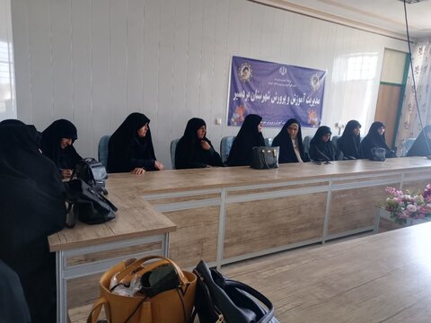 تصاویر/ نشست مربیان امین با مسئولان بردسیر