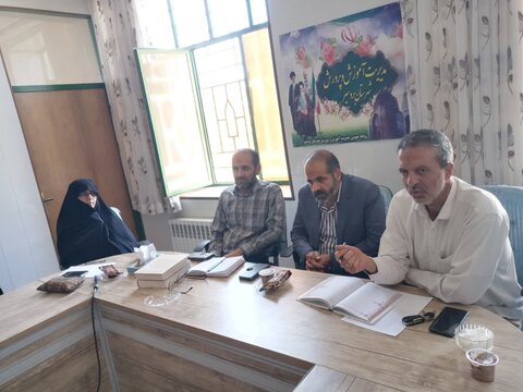 تصاویر/ نشست مربیان امین با مسئولان بردسیر