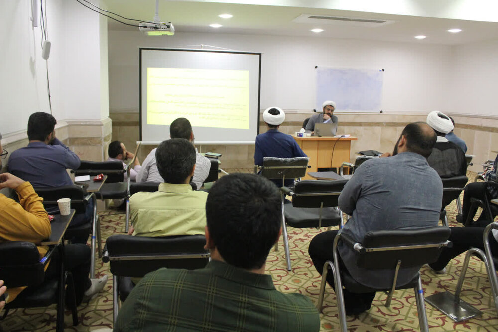 برگزاری کارگاه آموزشی شیعه شناسی ویژه طلاب حوزه علمیه قم