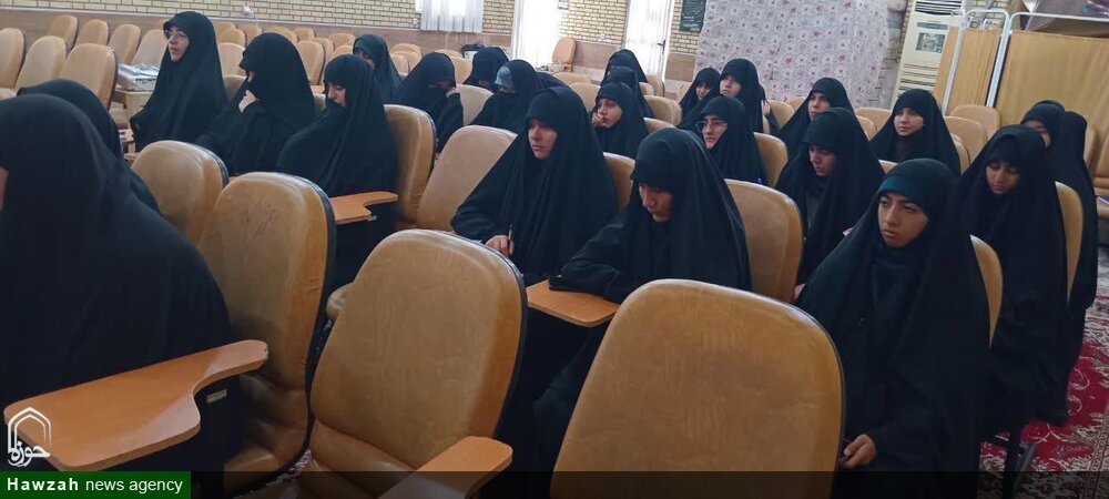 نشست مهدویت‌شناسی طلاب مسجدسلیمان