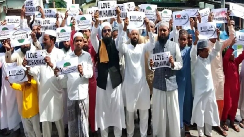 ভারতে "আই লাভ মুহাম্মদ" ক্যাম্পেইনের বিস্তার, সোশ্যাল মিডিয়ায় ভাইরাল