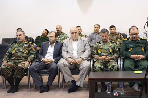 دیدار فرماندهان نیروهای مسلح با نماینده ولی فقیه در استان خوزستان