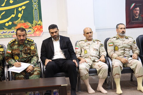 دیدار فرماندهان نیروهای مسلح با نماینده ولی فقیه در استان خوزستان