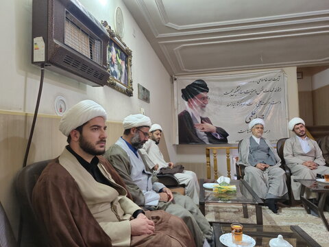 تصاویر/  نشست معاونان اجرایی مدارس علمیه منطقه کاشان