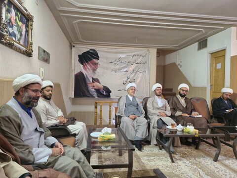 تصاویر/  نشست معاونان اجرایی مدارس علمیه منطقه کاشان