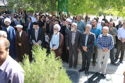 تصاویر مراسم تشییع حجت الاسلام فطرس پدر شهید مهدی فطرس در بروجرد