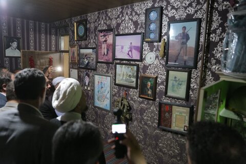 تصاویر / دیدار نماینده ولی فقیه در استان قزوین با خانواده شهید