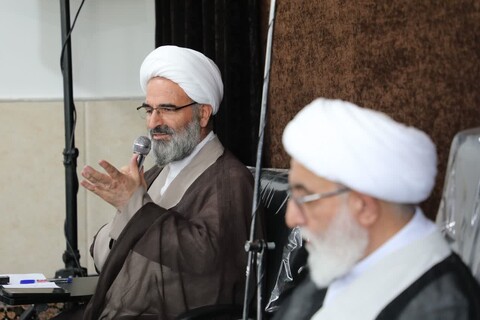 تصاویر/ نشست دبیر شورای عالی حوزه های علمیه با اساتید و کادر مدارس علمیه سمنان، مهدی‌شهر و گرمسار